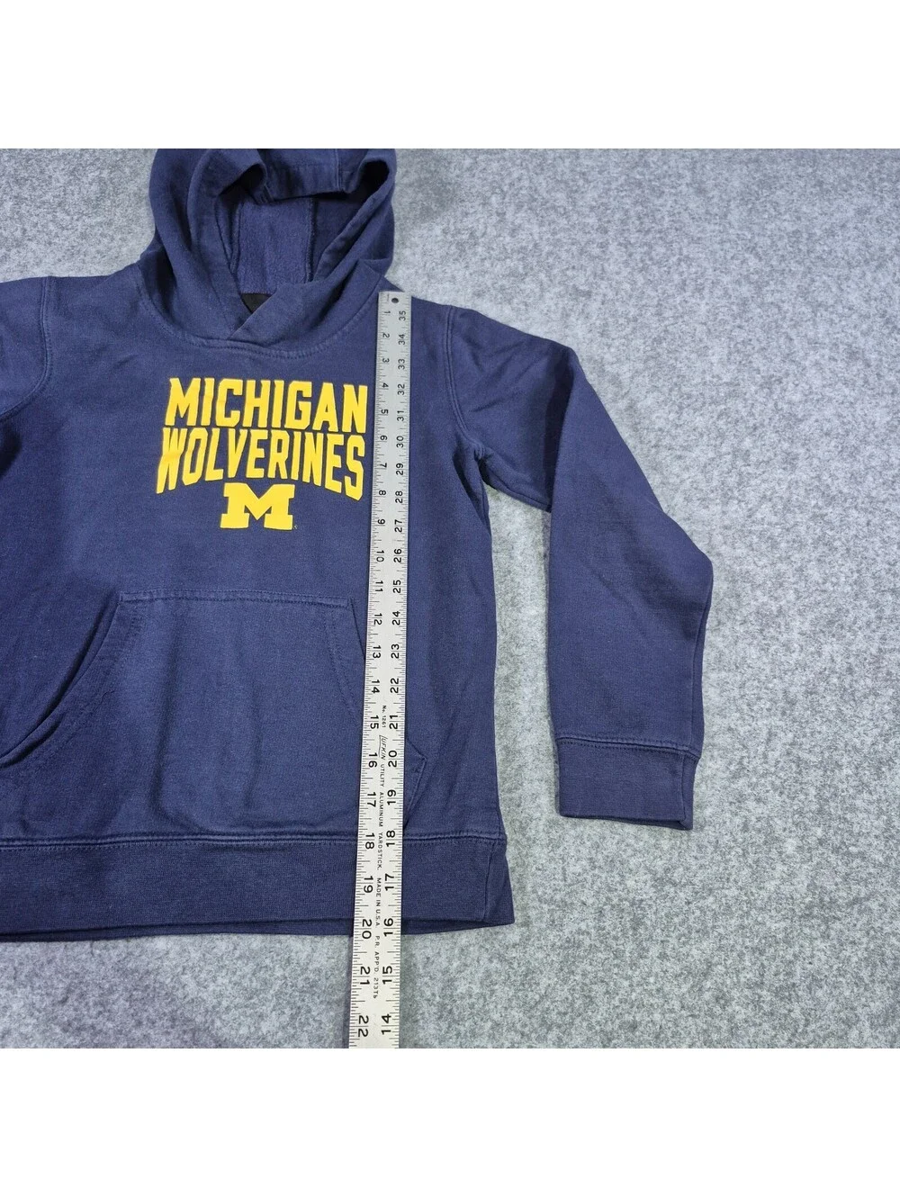 GEN 2 Michigan Wolverines Youth Sz 6/7 Hoodie Pullover U of M Logo